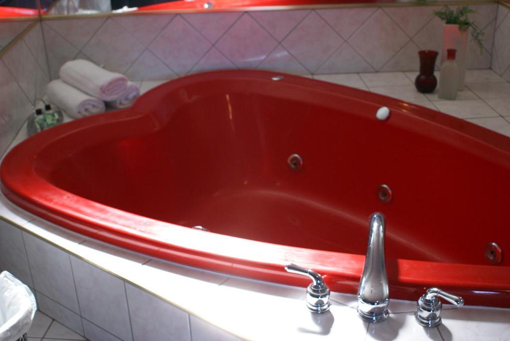 شلالات نياغارا Arkona Motel الغرفة الصورة
